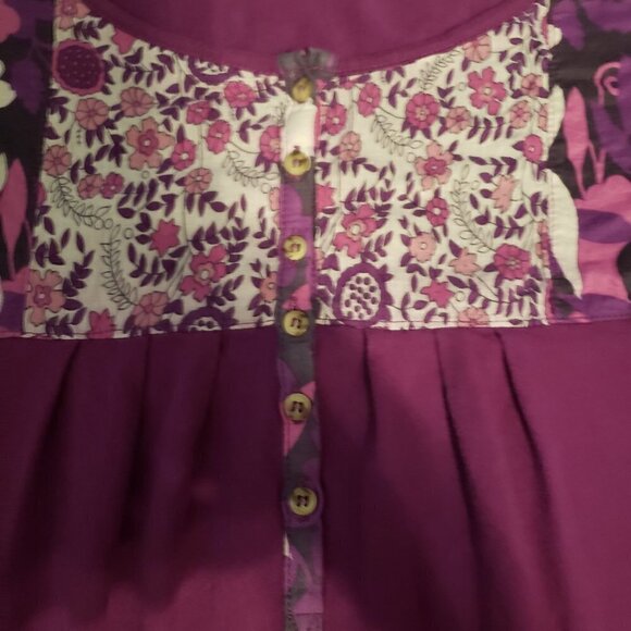 Avenue PurpleFloral Yoke Top - Henley button scoop - Picture 5 of 7